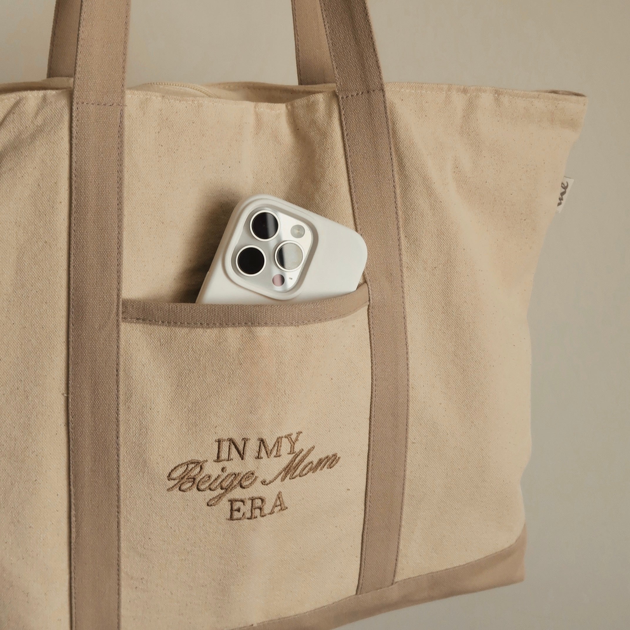 IN MY BEIGE MOM ERA BAG